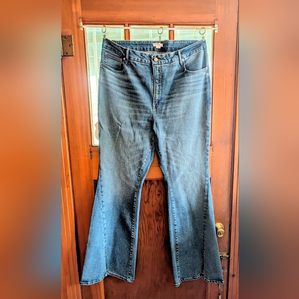 Good American Medium Blue Flare Jeans - Women (Plus Size 20)